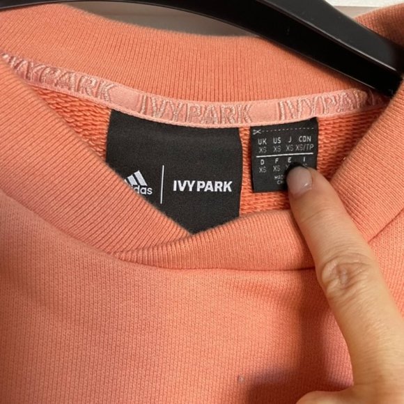 ADIDAS X IVY PARK V-Neck Long Sleeve Sweatshirt Size XSmall - Picture 5 of 6